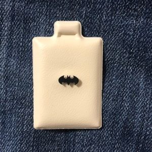 16g Batman Labret ring. I bought for my cartilage